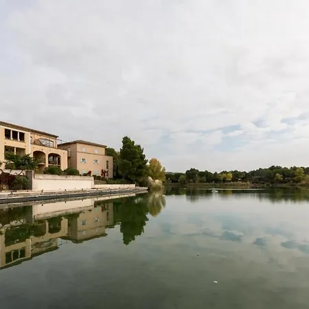 Village Pierre & Pont Royal En Provence 公寓式酒店